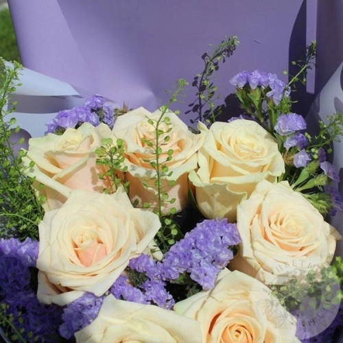 Букет из роз "Нежный сонет" в магазине Цветы Планеты