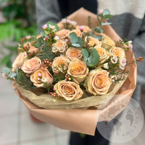 Букет из 23 роз в магазине Цветы Планеты