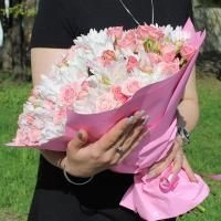 Букет из роз и хризантем "Светлый" в магазине Цветы Планеты