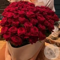 51 роза красная 60 см.