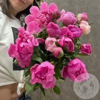 15 пионов розовых российских в магазине Цветы Планеты