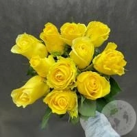 11 роз желтых 50 см. в магазине Цветы Планеты