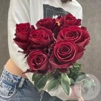 7 роз красных 90 см. в магазине Цветы Планеты