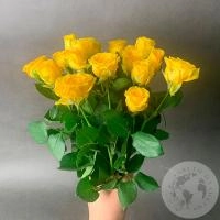 9 кустовых роз желтых 40 см. в магазине Цветы Планеты