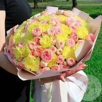 Букет из роз и гвоздик "Весенний" в магазине Цветы Планеты